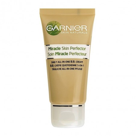 Garnier Skin Active BB Ενυδατική Κρέμα Για Σκουρόχρωμες Επιδερμίδες Medium 50ml